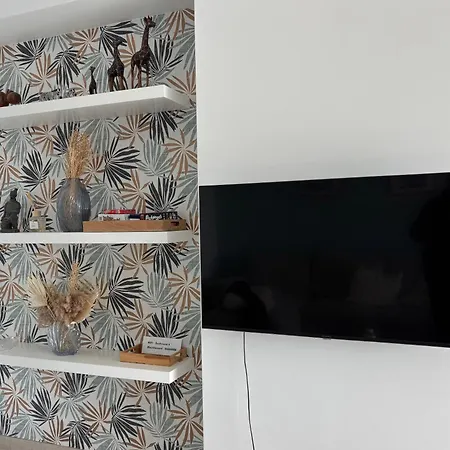 Sunhouse 6 Apartment *